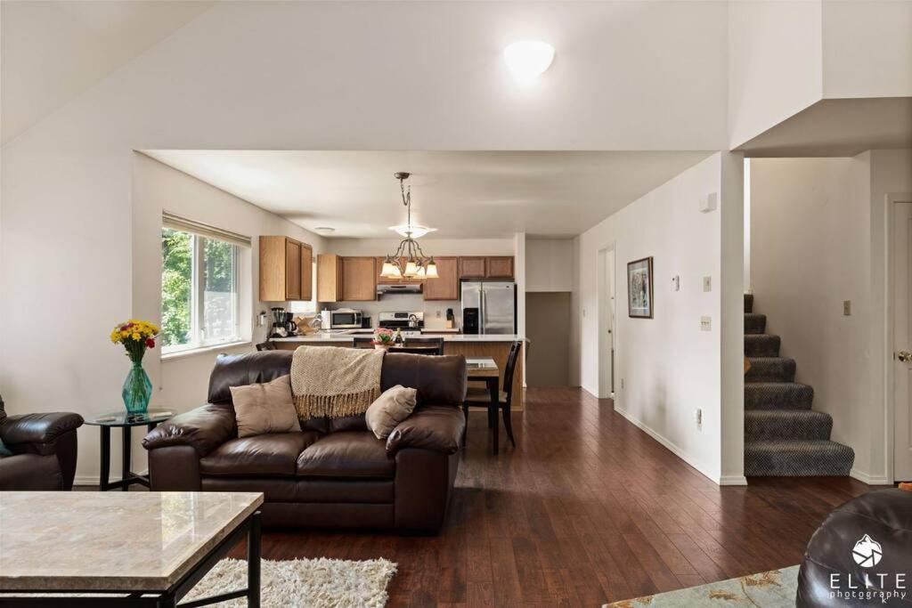 Coastal Place - Best Location In Downtown! Anchorage Exterior foto